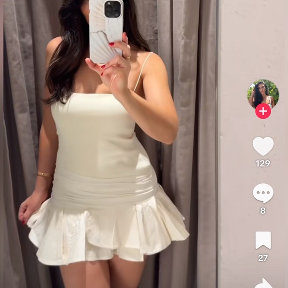 Zara Dresses & Skirts - Zara voluminous short dress